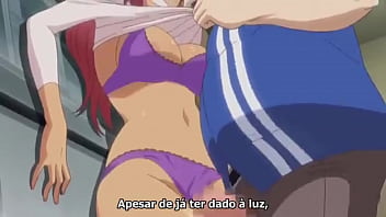 Mulher sedenta se diverte com gerente