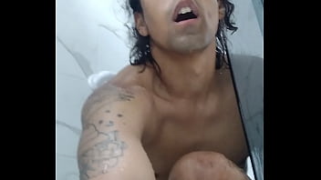 Gozando No Banho thumbnail