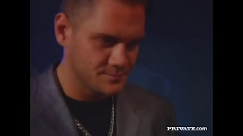 Natasha gives her lover an outdoor blowjob until he gives her a facial