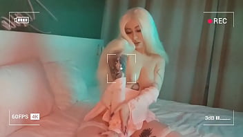 Cute geisha decided to play