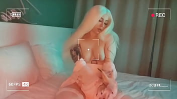 Cute geisha decided to play