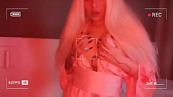 Cute geisha decided to play