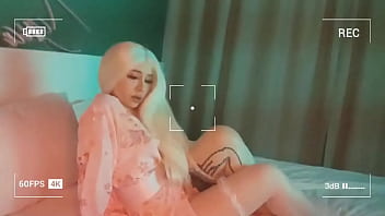 Cute geisha decided to play