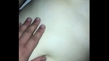 Loirinha batendo punheta