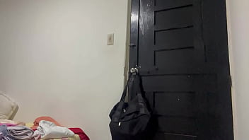 Vecina gruesa bbw cambiandose de ropa encuentra la camara