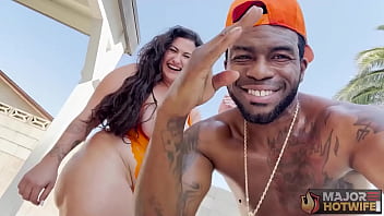 Curvy cutie josie jaxxon gets her pussy fucked outdoors by rome major