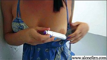 Teen solo amateur girl love put things in her movie 08