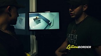 Latinaborder 2 11 217 p19 s12 7 kendall woods full med 3