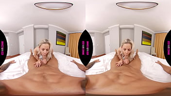 Vrconk blonde woman blowing dick