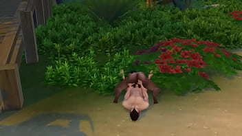 Азиатский качок трахнул в кустах толстожопую смуглую милфу с большими сиськами