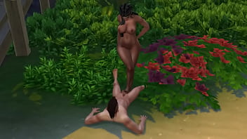 Азиатский качок трахнул в кустах толстожопую смуглую милфу с большими сиськами