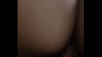 Moviendo el culo riquisimo