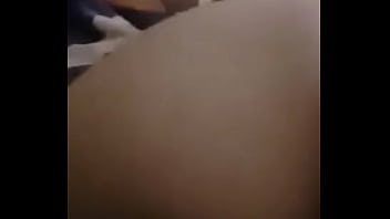 Moviendo el culo riquisimo