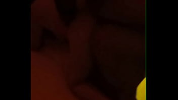 Esposa dá amiga de presente pro marido em uma noite incrível