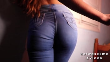 Her butthole is ready for this