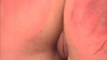 Hot sexy body nice tits brunette babe