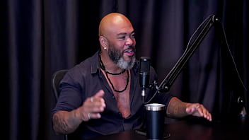 Fazia atendimento antes de seu expediente ficou nervosa por achar que iriam comer seu cu fez a tatuagem em uma suruba e a sua exposição annie clementine watch sheer red