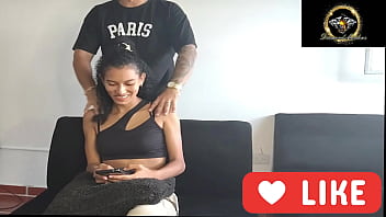 Follandome a la flaca de mi vecina