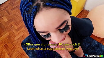 Estudante inocente de 18 anos fazendo boquete pela primeira vez amopornobr