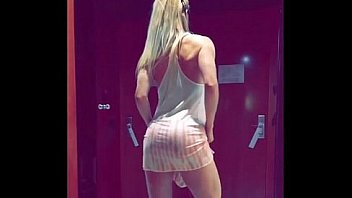 Flashing dirty and hot snapchats