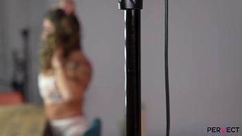 Pervect italian vixen lilly veroni plays with her toys