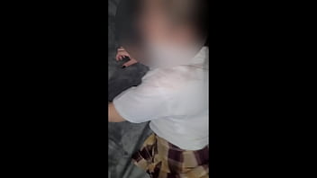 Ay papi me duele nena estudiante de colegio público y padrastro encuentro a mi hijastra mirando porno en su celula casero real