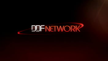 Sucking the ice slurping his popsicle for cum in mouth