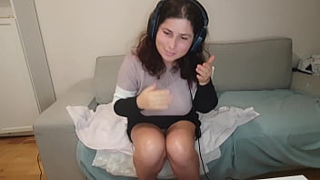 Squirt anal fingering from my hot stepsis