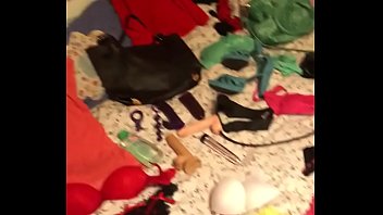 Short Cut Hair Shemale thumbnail