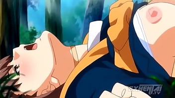 Joven estudiante recibe su primera corrida facial