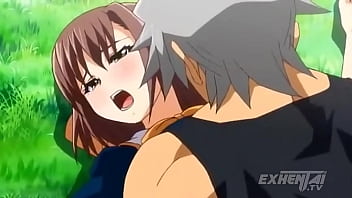 Joven estudiante recibe su primera corrida facial