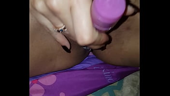 Vibrator penetration cum shot on pussy masterbating couples who get off