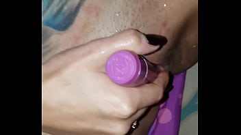 Vibrator penetration cum shot on pussy masterbating couples who get off