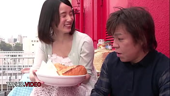 Slender jav star saori maeda enjoys passionate deepthroat session