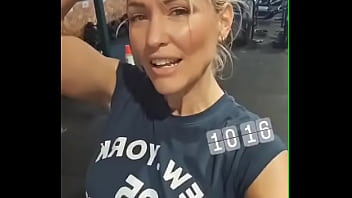 After training c'est bon je suis chaude pour des cam cet après midi