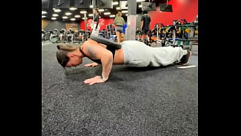 No girl pushups over here