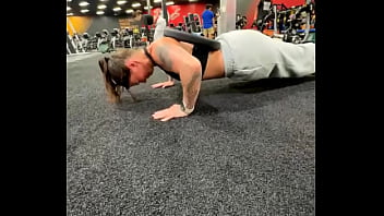 No girl pushups over here