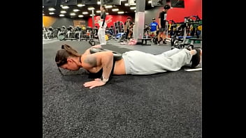 No girl pushups over here