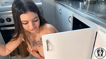 Calibaby alone at home cleaning turns into a horny situation