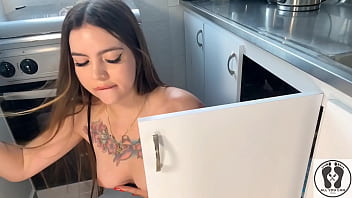 Calibaby alone at home cleaning turns into a horny situation