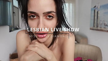 Lesbian 69 & double blowjob in live show