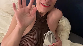 J'ai très envie de jouer avec mon nouveau jouet et je pense que tu vas adorer