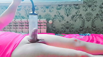 Playful Crossdresser Moving Seductively To Catch Your Eyes thumbnail