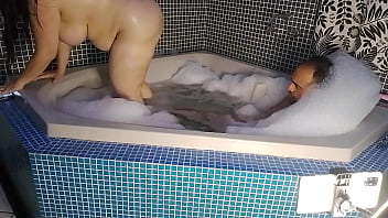 Sexo na banheira