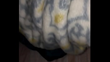 Jugando con la panochita de mi esposa playing with my wife’s pussy