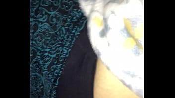 Jugando con la panochita de mi esposa playing with my wife’s pussy