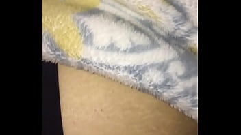 Jugando con la panochita de mi esposa playing with my wife’s pussy