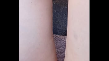 Gretala flash piedi gambe in giardino