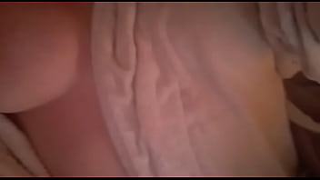 Mi novia enseñandose por whatsapp