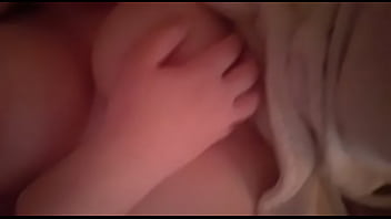 Mi novia enseñandose por whatsapp